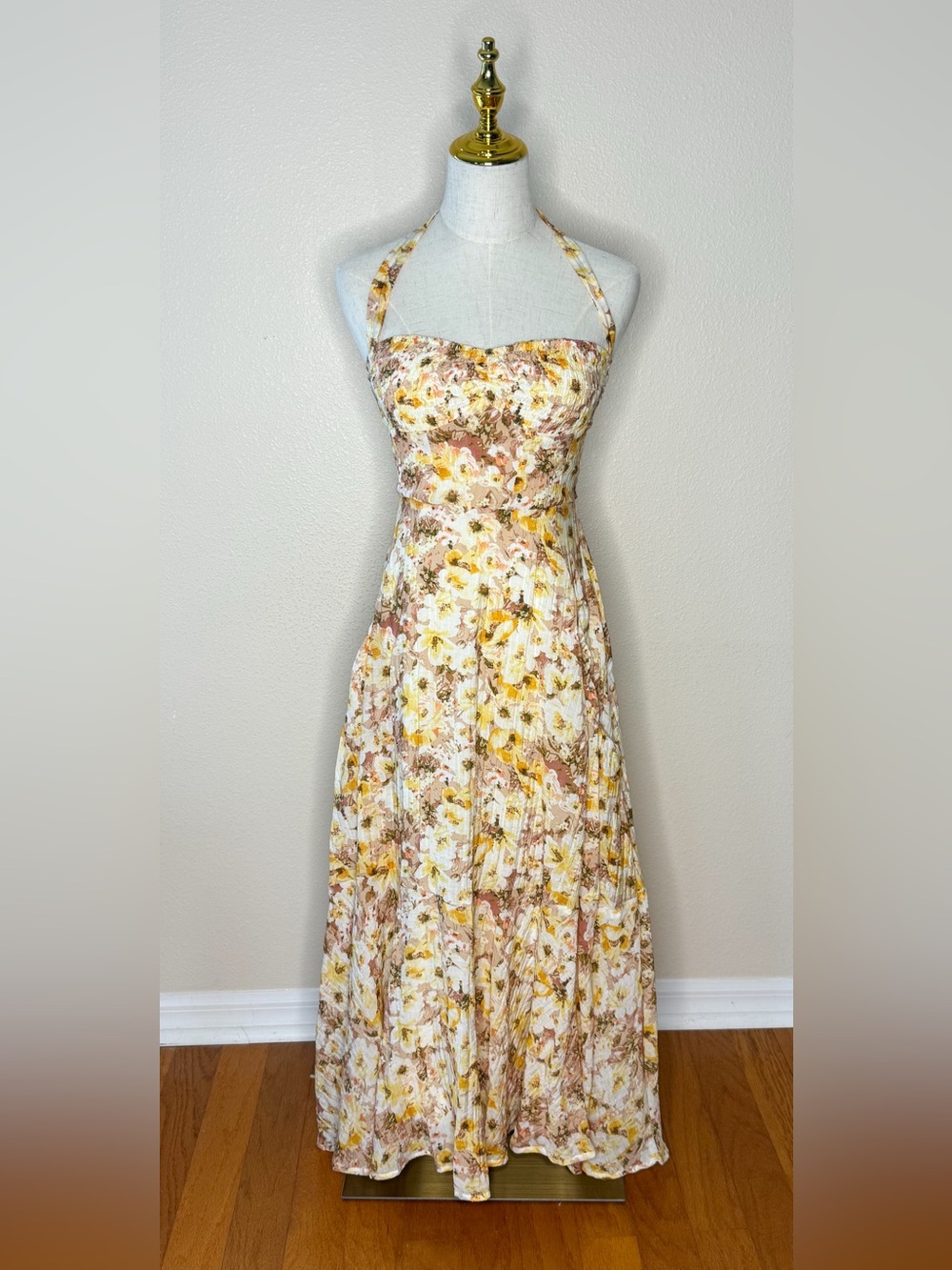 ASTR the Label Yellow Floral Halter Maxi Dress Smocked Bust Pockets XS NWOT